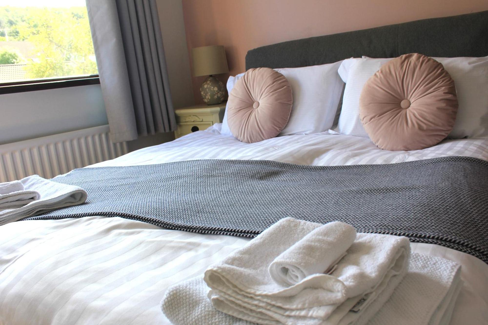 Cairnview Bed And Breakfast Ларн Екстериор снимка